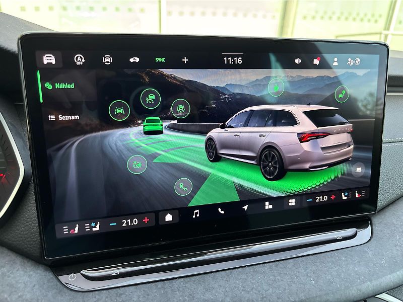 Škoda Octavia 2.0TDI 110 kW DSG EXCLUSIVE SE - fotka 17 z 30