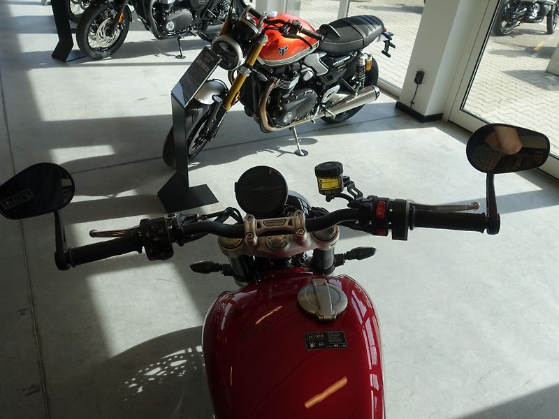 Triumph Speed Twin (2026) 1200 Akce - 40.000,- - fotka 7 z 7