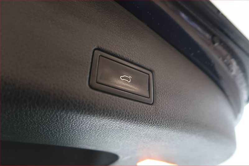Volkswagen Sharan (2013) 2.0 TDI BMT, Kůže, Navi - fotka 18 z 18
