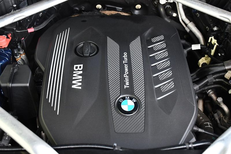 BMW X5 xDrive30d PANO TAŽNÉ 2XALU - fotka 42 z 42