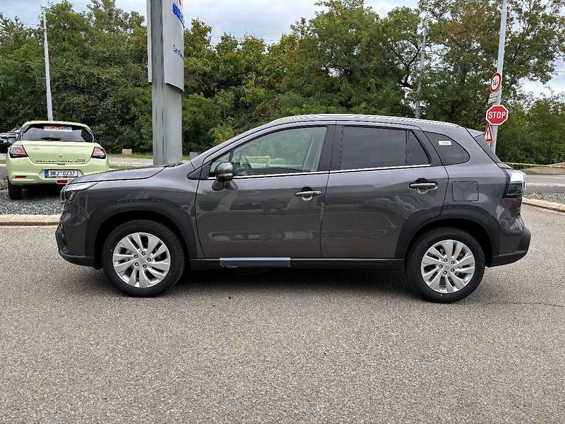 Suzuki S-Cross 4x4 automat Premium - fotka 4 z 10