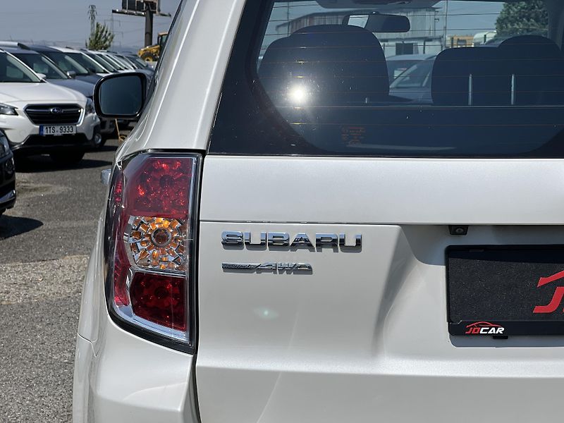 Subaru Forester 2.0i LPG 4x4 KLIMA KAMERA ALU - fotka 39 z 42