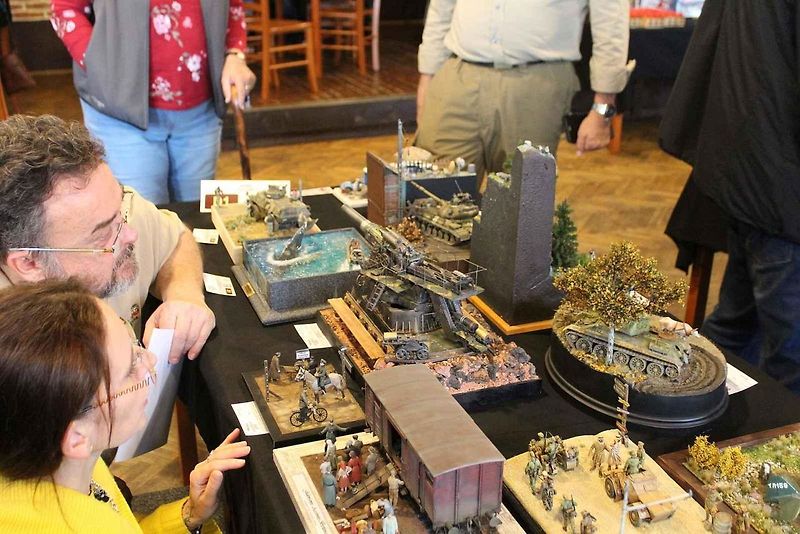 Letošní ročník modelářské výstavy a soutěže v Telnici na Ústecku byl jubilejní - desátý. Jinak soutěž má již čtyřicetiletou tradici. Na snímku je model vozu Tatra 147.