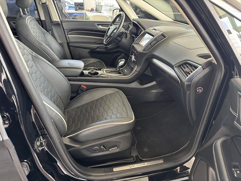 Ford S-MAX (2017) 2,0SCTi AUT. VIGNALE 7.MÍST - fotka 27 z 33