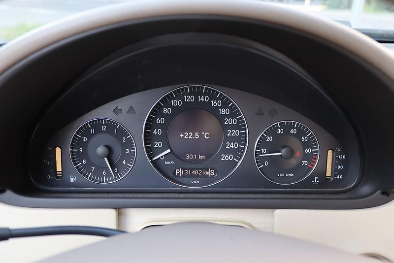 Mercedes-Benz CLK 550 AMG CABRIO 285kW - fotka 28 z 50