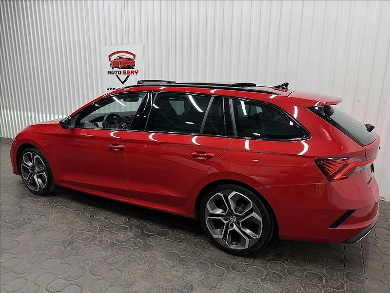 Škoda Octavia 2.0TDI 147kW DCC PANO RS PLUS - fotka 5 z 53