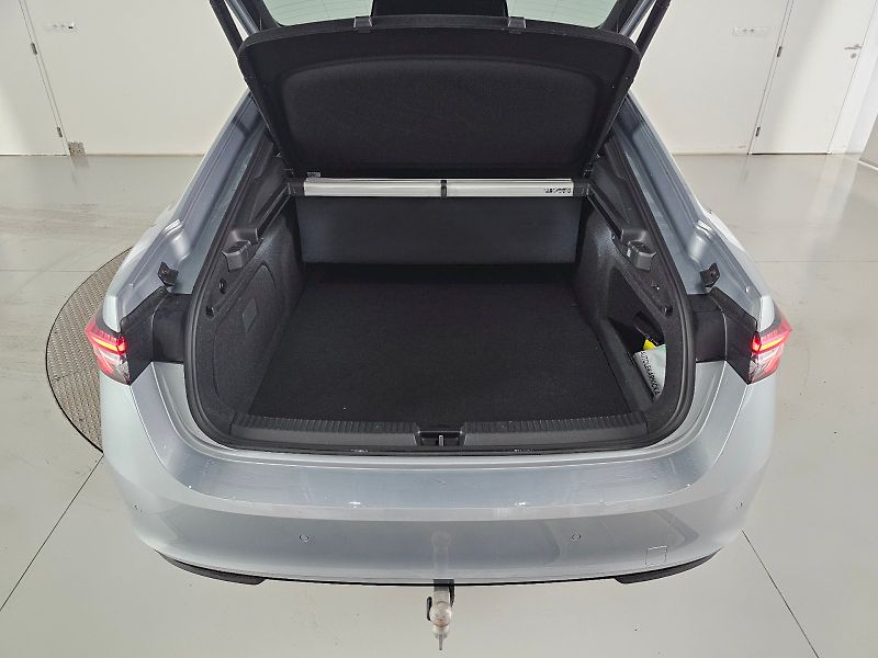Škoda Superb (2025) 1.5PHEV 205k SPORTLINE - fotka 34 z 34
