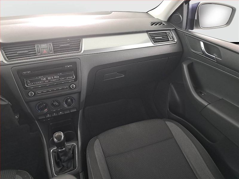 Škoda Rapid (2014) Spaceback 1.2 TSI - fotka 8 z 16