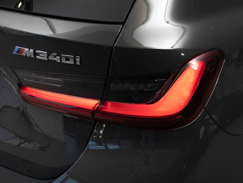 BMW Řada 3 M340i xDrive Touring - fotka 10 z 23