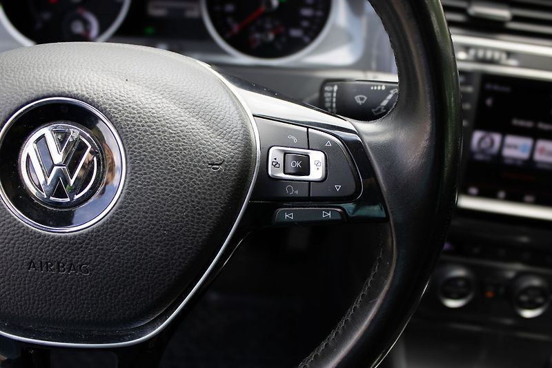 Volkswagen e-Golf eGolf, nová STK, 100% stav. - fotka 39 z 46