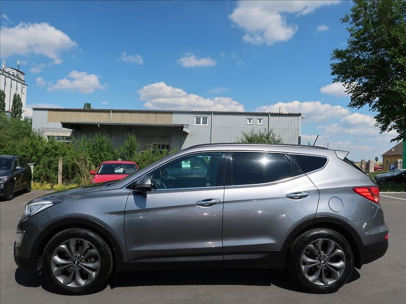 Hyundai Santa Fe 2,2 CRDi,145kW,NovéČR,Premium - fotka 6 z 37