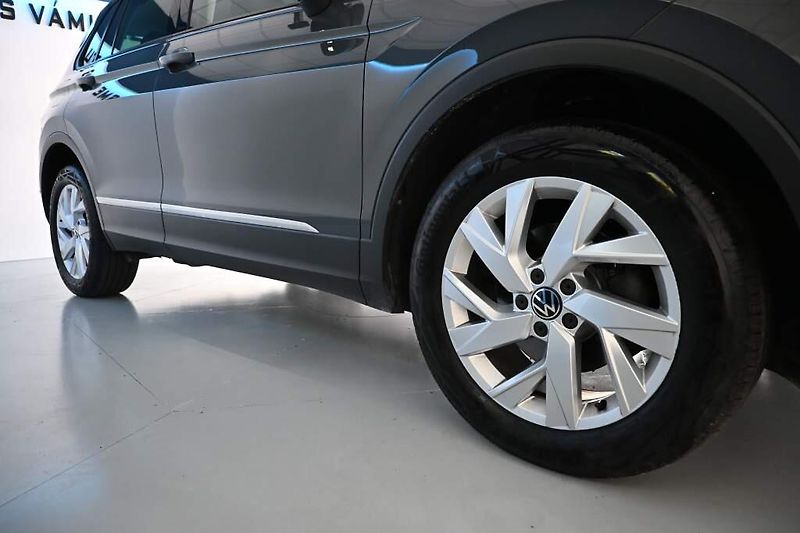 Volkswagen Tiguan (2023) 2.0 4MOTION LED DSG Life ACC T - fotka 36 z 37