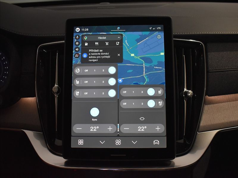 Volvo XC90 (2026) 2,0 B5  Plus Bright - fotka 34 z 38