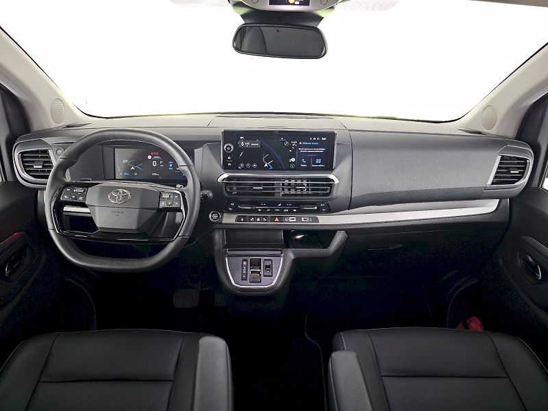 Toyota ProAce Verso (2025) 2.0D 130kW 8AT VIP SKYVIEW 7S - fotka 9 z 29