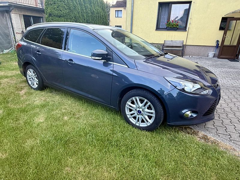 Ford Focus (2014) kombi 1.6TDCI - fotka 3 z 14