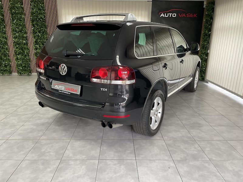 Volkswagen Touareg 2.5 TDi ČR 6M 4X4 TZ 3500KG  - fotka 10 z 25