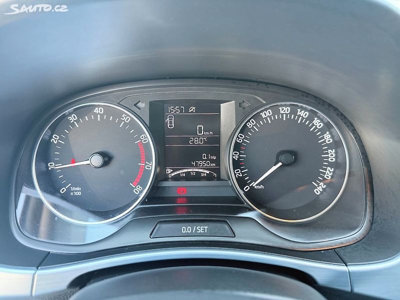 Škoda Fabia 1.2 TSI Ambition Plus - fotka 13 z 28