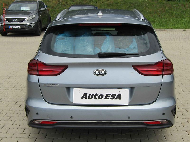 Kia Ceed (2018) 1.0T-GDi, AC - fotka 5 z 17