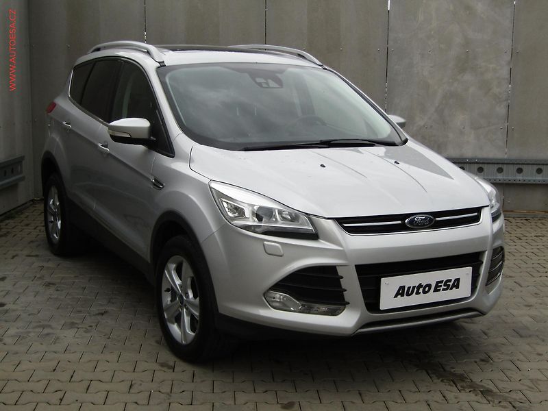Ford Kuga (2015) 2.0 TDCi 4x4, Titanium - fotografie inzerátu