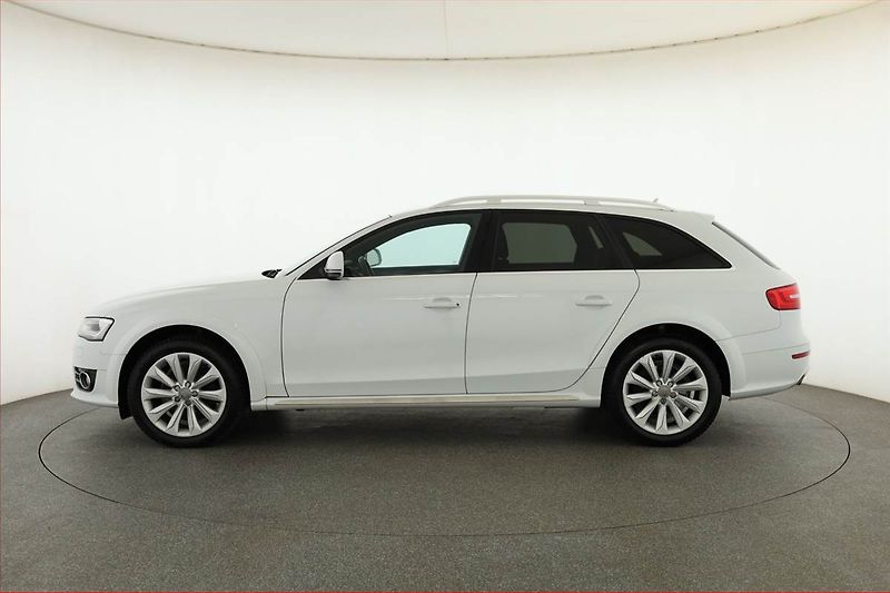 Audi A4 Allroad (2013) 2.0 TDI, 4X4, Automat - fotka 3 z 19