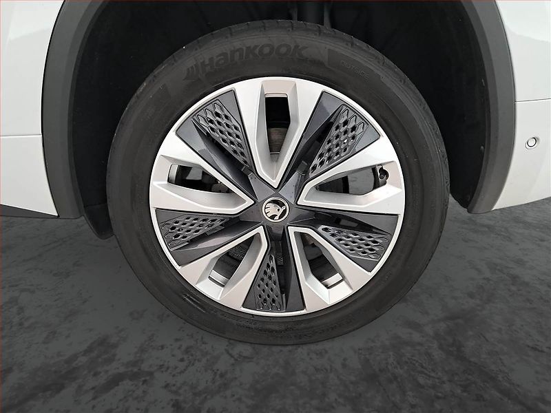 Škoda Kodiaq (2023) Laurin&Klement 2.0 TDI - fotka 15 z 17