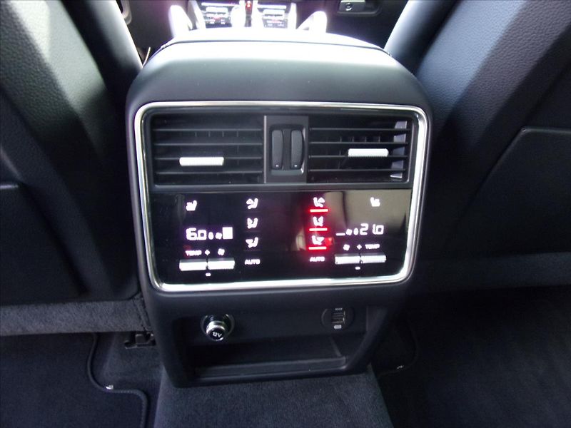 Porsche Cayenne 3,0 V6  Coupé 2maj. DPH - fotka 13 z 33