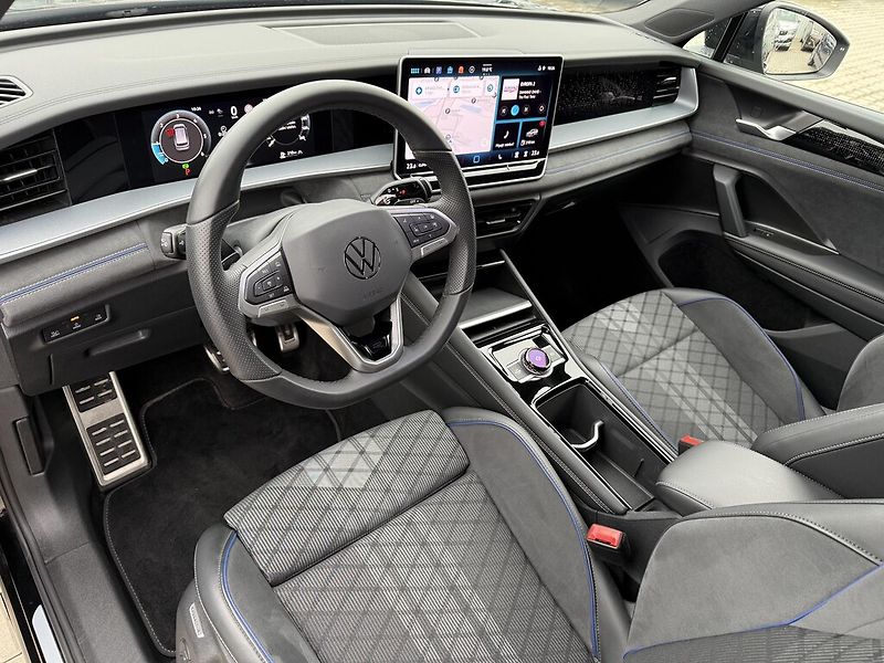 Volkswagen Tayron DSG 4M 2,0 TDi 142 kW R-Line - fotka 6 z 25