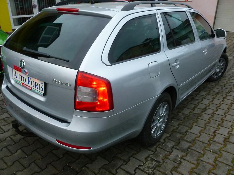 Škoda Octavia 1.4TSI TAŽNÉ,DIGI KLIMA - fotka 13 z 22