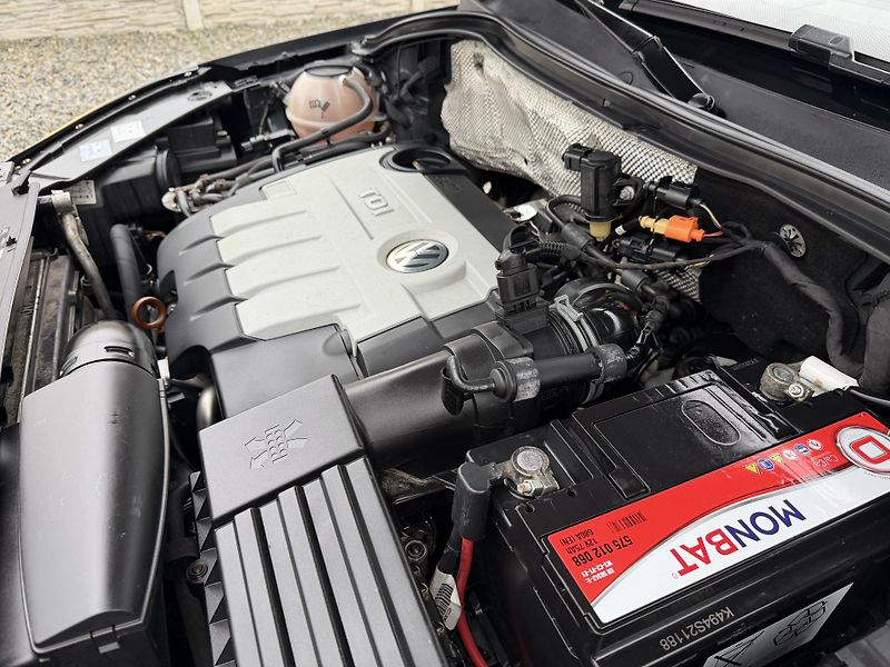 Volkswagen Tiguan 140PS 4x4 DSG PANORAMA - fotka 87 z 158