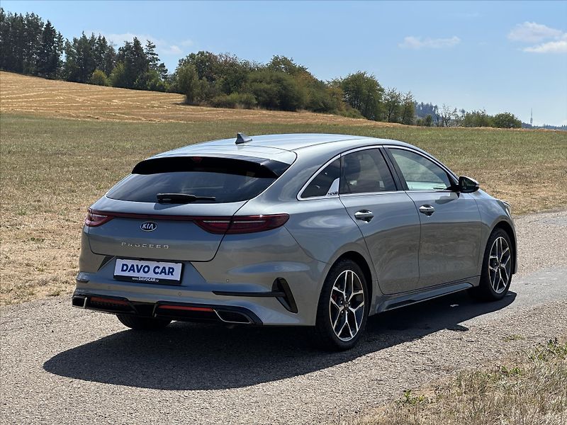 Kia ProCeed 1,4 T-GDI 103kW GT-Line CZ - fotka 7 z 37