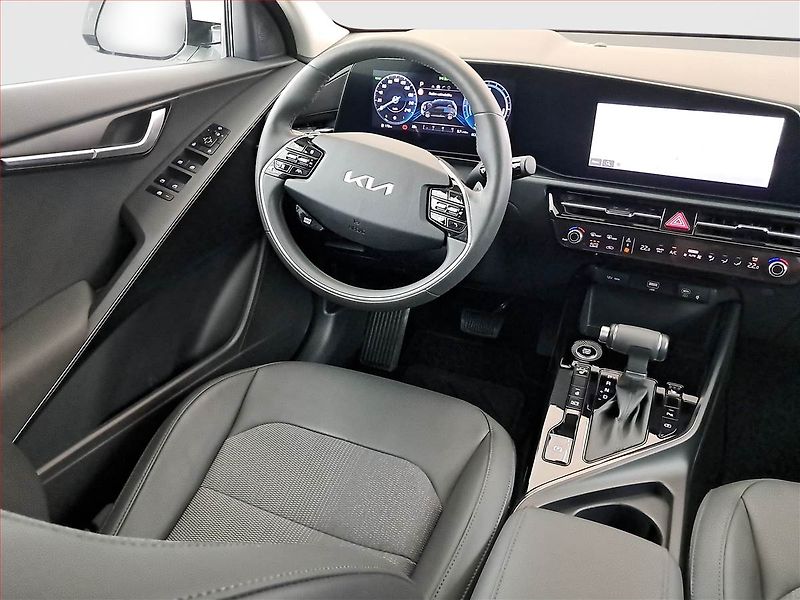 Kia Niro (2026) Style Hybrid - fotka 7 z 20