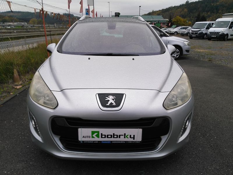 Peugeot 308 1,6 HDI  /68 kW/ - fotka 27 z 29