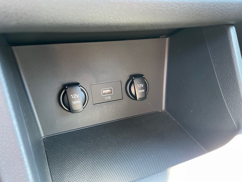 Hyundai i30 1,0 T-GDi Family Comfort, ČR - fotka 28 z 34