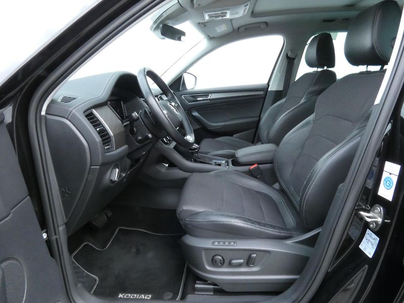 Škoda Kodiaq FL 4x4 Style 2.0 TDI /110kW  7 - fotka 18 z 30