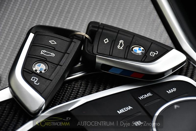 BMW Řada 3 320d xDrive M-SPORT 3L-ZÁRUKA  - fotka 37 z 58