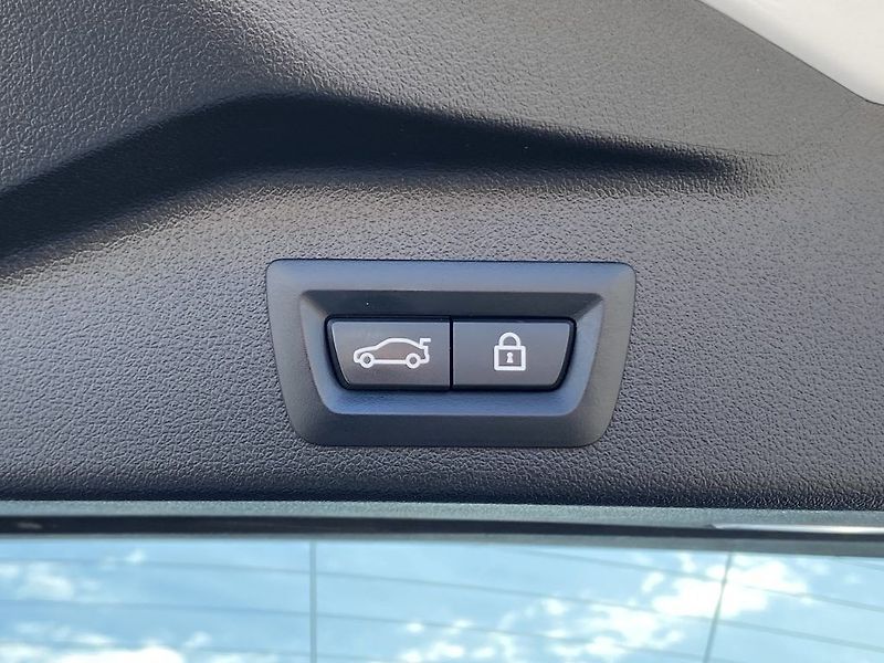 BMW X5 xDrive45e, ČR, tažné, 4x4, DPH - fotka 39 z 43