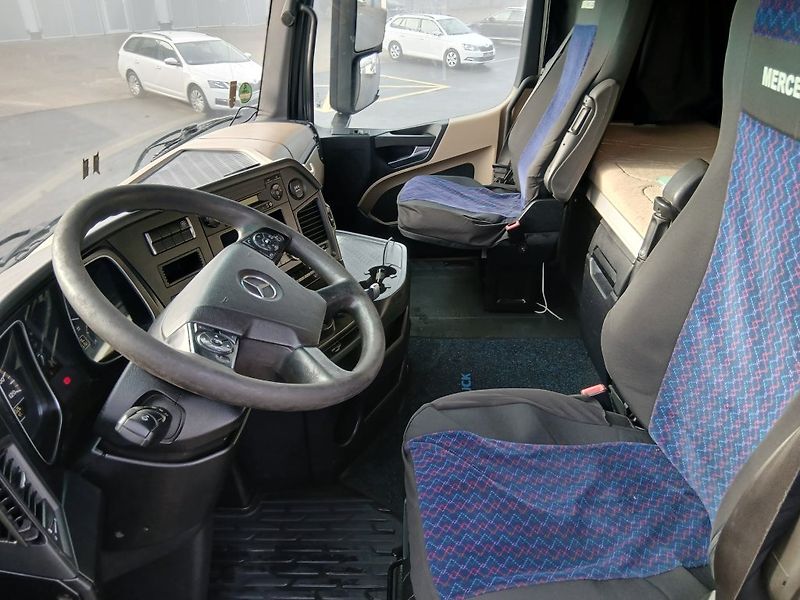 Mercedes-Benz 1845 Actros EURO 6 - fotka 12 z 17