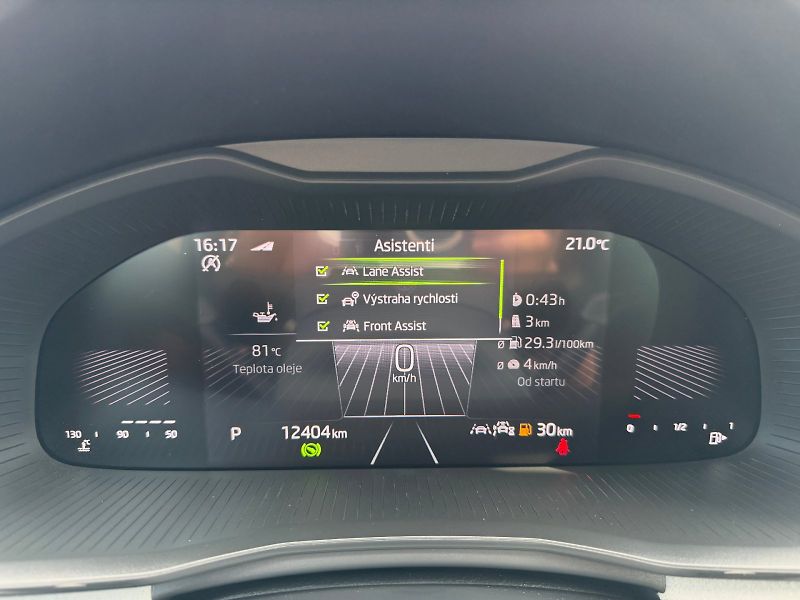 Škoda Scala (2025) 1.0TSI 85kW DSG Top Selection - fotka 16 z 35