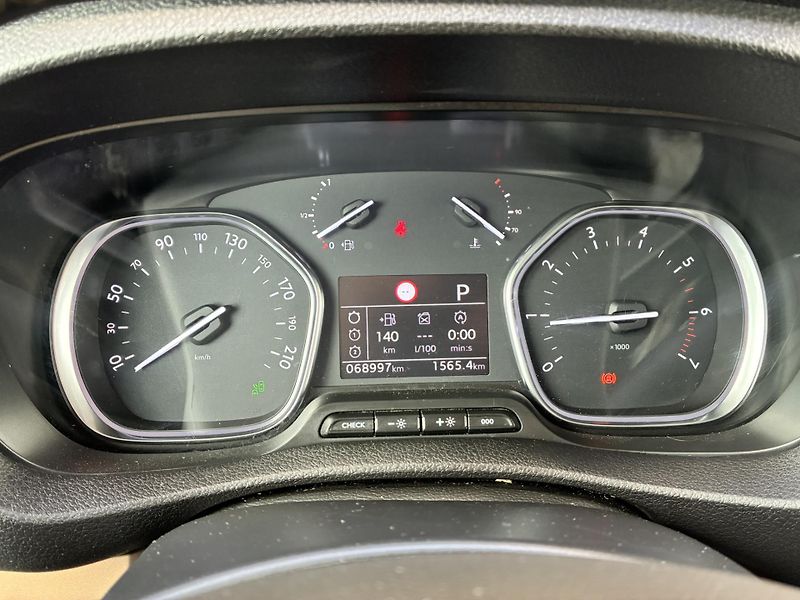Toyota ProAce Verso 2.0 D-4D 130kW L1 Family Tažné - fotka 18 z 25