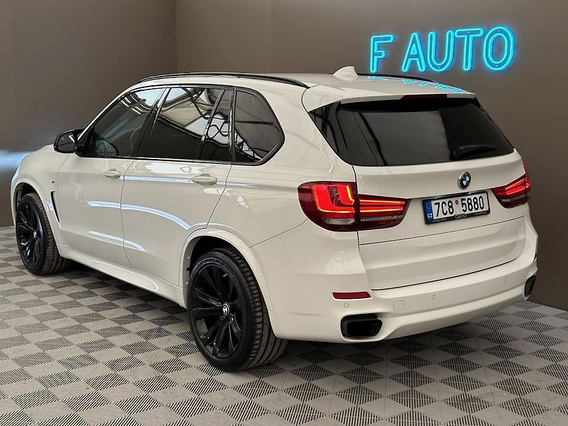BMW X5 (2017) M50I X-Drive CZ Softclose - fotka 4 z 26