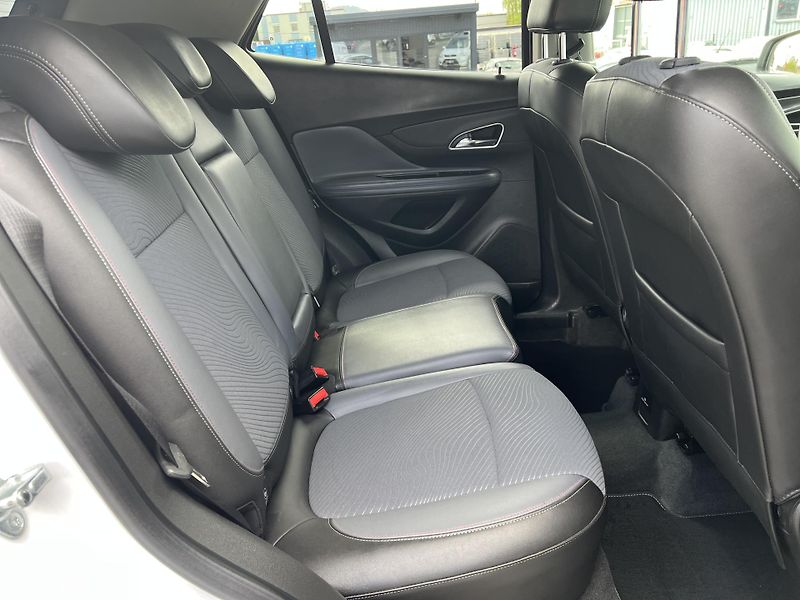Opel Mokka 1.4T COSMO 4x4 KAMERA NAVI - fotka 27 z 37