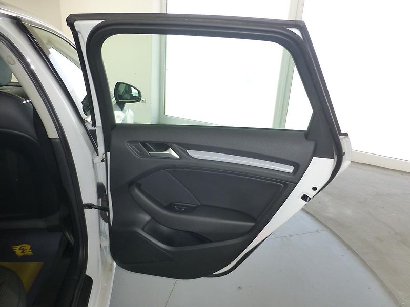 Audi A3 (2013) 2,0tTDI-110KW*VYHŘ.SED**XENONY - fotka 23 z 27