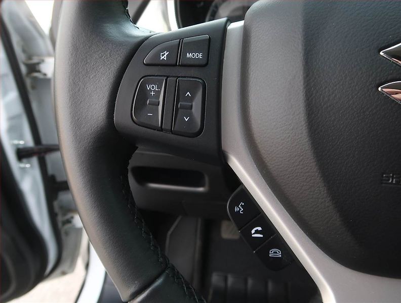 Suzuki Vitara (2022) Elegance 1.4 BoosterJet - fotka 16 z 21