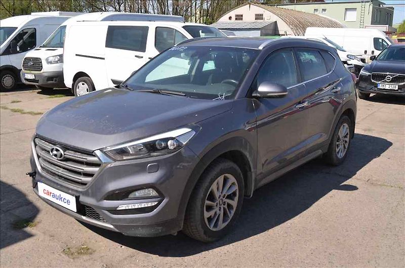 Hyundai Tucson (2016) 2,0 CRDI 4WD - fotka 1 z 18