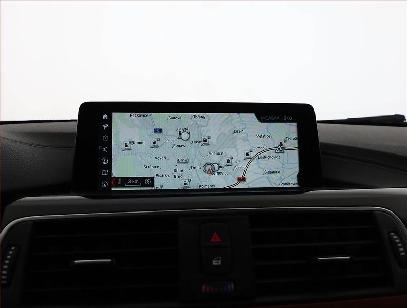 BMW Řada 4 (2018) 420d xDrive - fotka 14 z 19