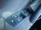 Volkswagen Golf (2020) 1.5 TSi, Highline, LED, panor - náhled 14