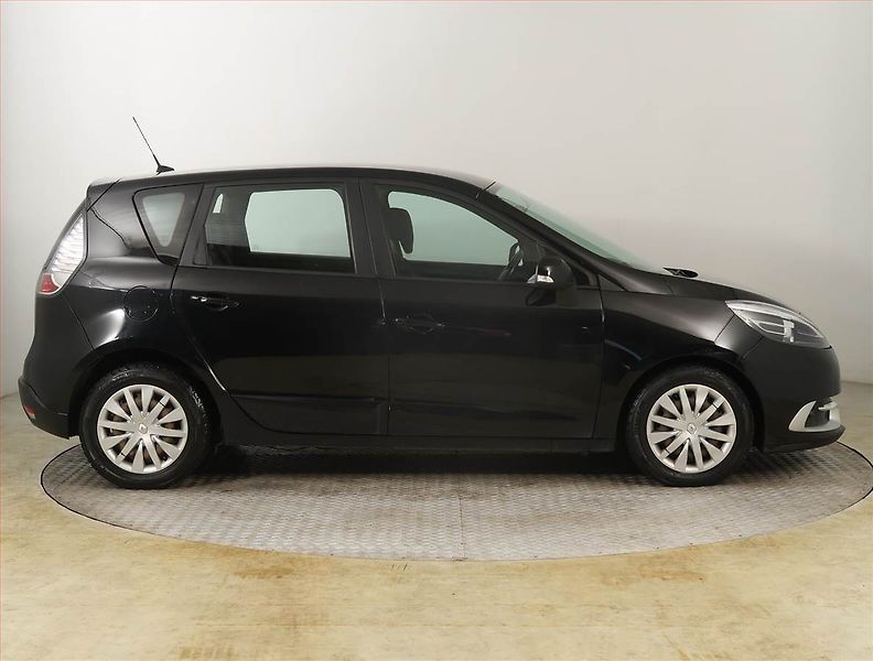 Renault Grand Scénic (2014) 1.5 dCi, po STK, jezdí výborně - fotka 6 z 20