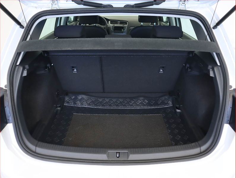 Volkswagen Golf (2013) Comfortline 1.2 TSI - fotka 14 z 15