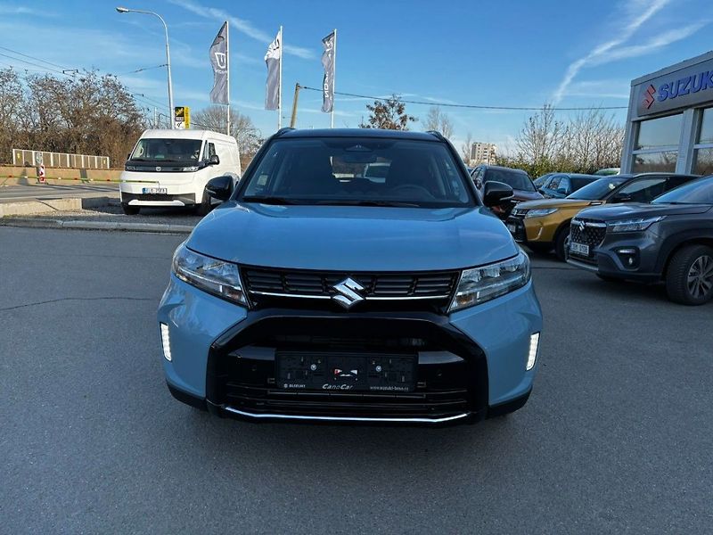 Suzuki Vitara 4x4 automat Black Edition - fotka 2 z 10