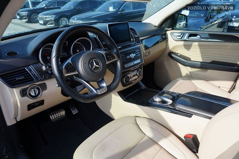 Mercedes-Benz GLE GLE350 4Matic AMG/TAŽNÉ/HARMAN - fotka 7 z 12